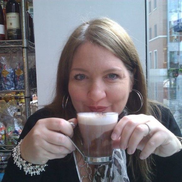 Meet your Posher, Julianna - Picture 1 of 1